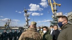 Весной Владимир Зеленский был в Бердянске – там планируют построить первую военно-морскую базу ВМС за более чем 500 миллионов гривен