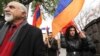 В Армении уже пошла большая волна недоверия, многие говорили, что все митинги проводились с той целью, чтобы отвлечь внимание от того, что 10-го октября Серж Саргсян должен подписать соглашение