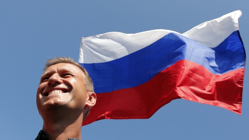 Навальный вновь пытается зарегистрировать партию