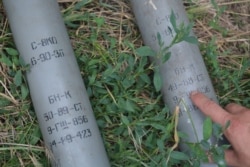 Неуправляемые авиационные ракеты С-8, которые украинские военнослужащие выявили вблизи Павлополя, Донецкая область, 20 июня 2020 года