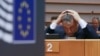 Viktor Orbán, în aprilie 2016, la o dezbatere a plenului Parlamentului European despre o serie de măsuri legislative controversate luate de Ungaria, inclusiv cea de închidere a Universității Central Europene din Budapesta.