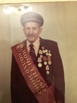 Тигран Манукян, дед