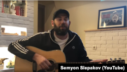 Российский комик Семён Слепаков (скриншот с авторского канала в YouTube)