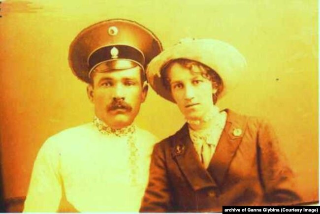 Шиманський Юхим та Кирпенко Ганна після весілля у 1914 році