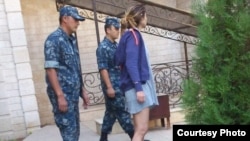 Фотография Гульнары Каримовой, которая предположительно находится под домашним арестом, распространенная 16 сентября.