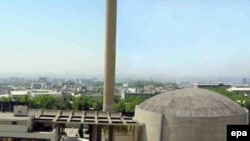 نمایی از راکتور تحقیقاتی تهران - ایران خواستار تامین سوخت این نیروگاه از سوی آژانس بین المللی انرژی اتمی است.
