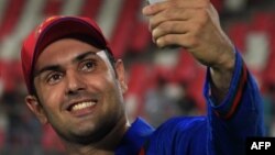 د افغانستان د کرکټ ملې لوبډلې لوبغاړی محمدنبي عیسی خېل