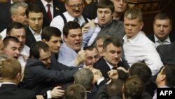 Украина парламентіндегі төбелес. Киев, 19 наурыз 2013 жыл. 