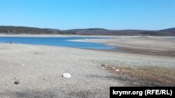 Обміліле Сімферопольське водосховище, архівне фото