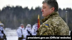 Ukrainian President Petro Poroshenko with Ukrainian special forces in the Zhytomyr region, in northern Ukraine, on January 17.