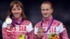Լոնդոնի Օլիմպիական խաղերի չեմպիոն և բրոնզե մեդալակիր՝ ռուսաստանցի մարզուհիներ Մարիա Սավինովա (ձախից) և Եկատերինա Պոիստոգովա, 11-ը օգոստոսի, 2012թ․ 