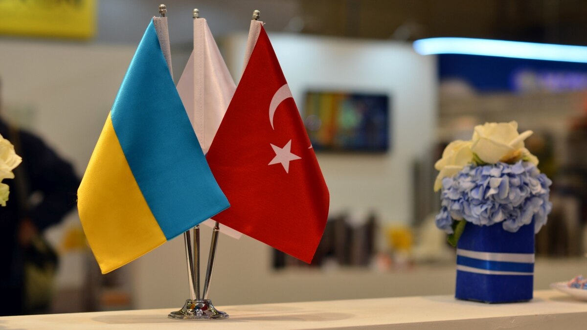 Консульський відділ посольства України в Туреччині майже 2 тижні не працюватиме