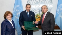 António Guterres (sağda)