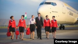 Сотрудники таджикской авиакомпании Somon Air.