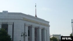 Türkmenistanyň Daşary işler ministrliginiň binasy, Aşgabat