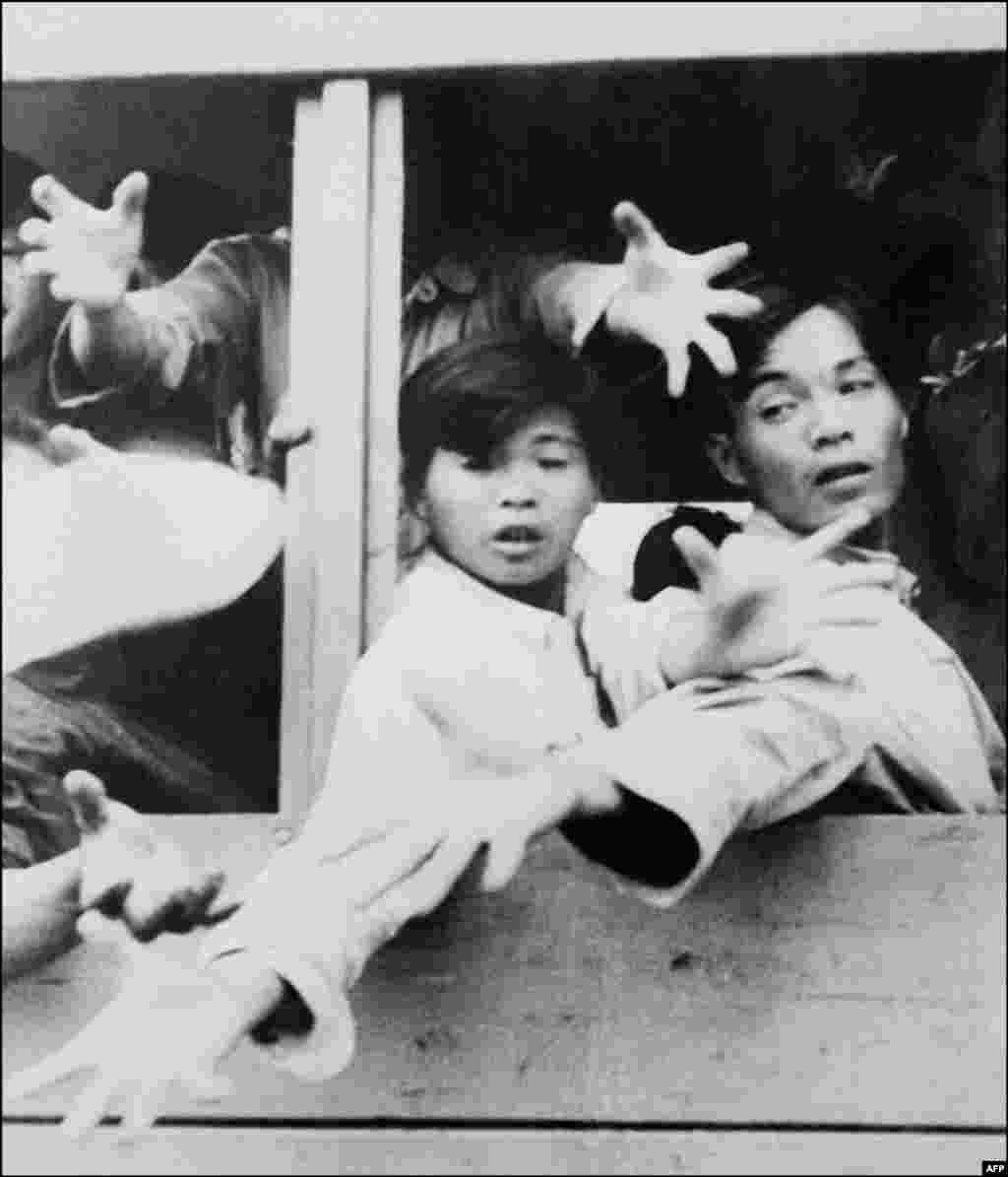 ۶۰ هزار پناهجوی چینی در سال ۱۹۶۲ به هنگ کنگ که تحت کنترل بریتانیا بود گریختند