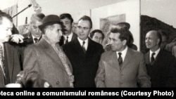 Începutul sistematizării Bucureștiului. Vizita lui Ceauşescu pe şantierul tineretului din Dealul Piscului – Bucureşti.(22 martie 1974) Fototeca online a comunismului românesc; cota: 60/1974