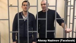 Журналист Алексей Назимов и депутат горсовета Алушты Павел Степанченко в суде
