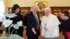 Папа римский призвал Дональда Трампа стать миротворцем