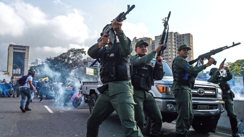 Се разгоруваат насилствата во Венецуела