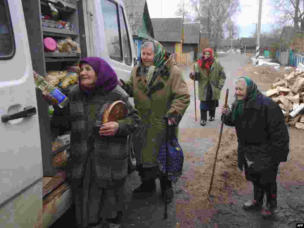 Выяздная гандлёвая крама ў вёсцы Магільнае