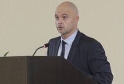 Главният секретар на МВР Ивайло Иванов на няколко пъти отбеляза, че полицаите имат "пълната подкрепа" на ръководството на министерството и "нашия надежден партньор" прокуратурата