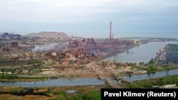 УКРАИНА - Поглед на фабриката за железо и челик Азовстал за време на украинско-рускиот конфликт во јужниот пристанишен град Мариупол. 5 мај 2022 година
