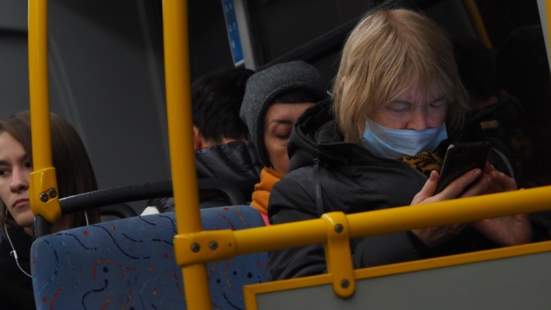 В Татарстане отменили СМС-пропуска, но обязали носить перчатки и маски в магазинах и транспорте 