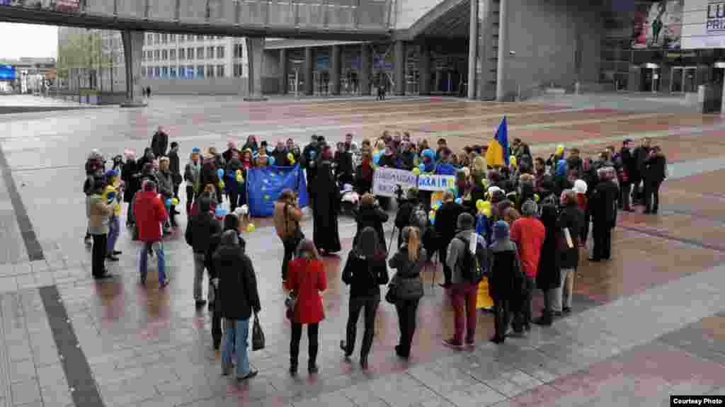 Евромайдан в Брюсселе - 24 ноября (фото flickr Euromaidan Brussels)