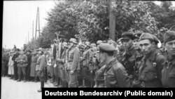 Polonia: paradă comună a Wehrmacht-ului și Armatei Roșii la Brest, la încheierea invaziei Poloniei, 22 septembrie 1939.