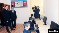 İlham Əliyev Goranboyda məktəbin açılşında, 2012