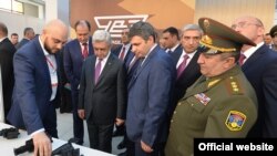 Президент Армении Серж Саргсян на открытии выставки «ArmHiTec–2018», Ереван, 29 марта 2018 г.