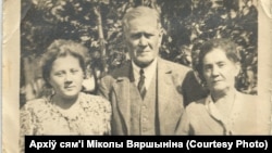 Мікола Вяршынін з жонкай Атыліяй Главачавай і дачкой Вольгай