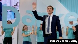 Kurz vaga da li da sa Slobodarskom partijom koja vuče korijene u fašizmu formira vladajuću koaliciju