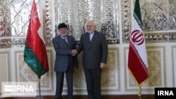 محمدجواد ظریف و یوسف بن علوی، وزیران خارجه ایران و عمان در تازه‌ترین دیدار خود