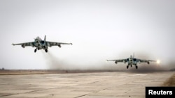 Ռուսաստանի ռազմաօդային ուժերի Սու-25 ինքնաթիռները զորավարժությունների ժամանակ, արխիվ