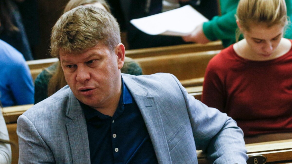 В Красноярске Губерниев назвал "позорищем" действия организаторов ...