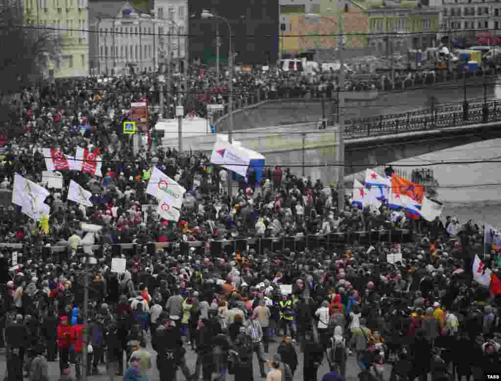 The opposition said “tens of thousands” had turned out in Moscow for the rally, while Moscow police put the figure at some 8,000.
