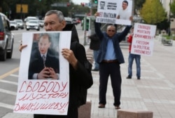 Акция с требованием освободить политических заключенных. Алматы, 10 сентября 2019 года.