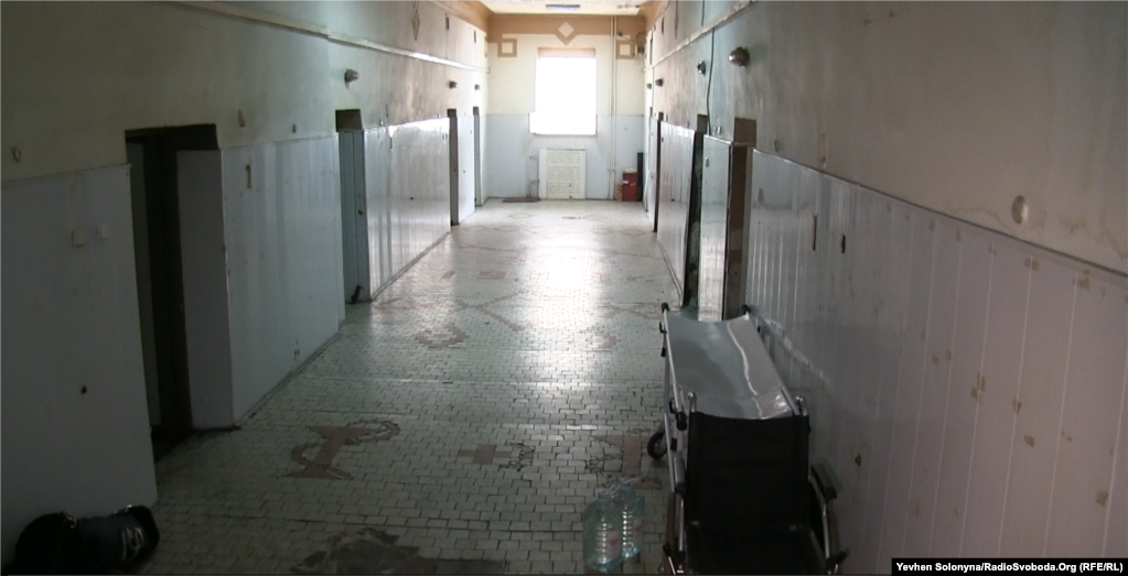 Лікарняний коридор у Лук'янівській в'язниці