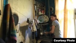 В таких условиях жила семья Василисы