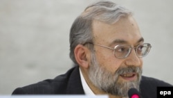Mohammad Javad Larijani, secretary-general of the Iranian High Council for Human Rights (file photo)
