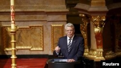 Germany -- German President Joachim Gauck makes a speech during an Ecumenical service marking the 100th anniversary of the mass killings of 1.5 million Armenians by Ottoman Turkish forces, at the cathedral in Berlin, April 23, 2015