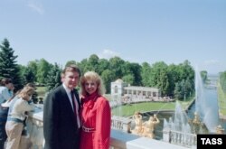 Дональд Трамп з дружиною Іваною в Петергофі, 1 липня 1987 року