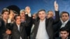 شکایت ۱۵۰ نماینده مجلس از همراهی انتخاباتی احمدی‌نژاد با مشایی