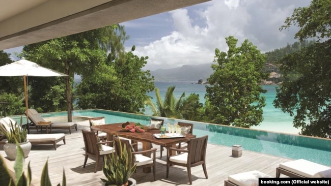 Курорт Four Seasons Resort, Сейшели (фото з сайту booking.com)
