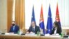 Predsednik Srbije Aleksandar Vučić 8u sredini) na otvaranju trećeg dijaloga o pitanju Kosova sa Nacionalnim konventom o EU