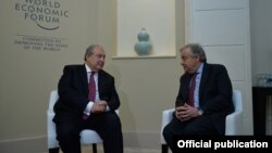 Президент Армении Армен Саркисян (слева) и генеральный секретарь ООН Антониу Гуттериш, Иордан, 6 апреля 2019 г.