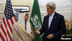 Sekretari amerikan i Shtetit, John Kerry dhe MInistri i Jashtëm saudit, Adel al-Jubeir 