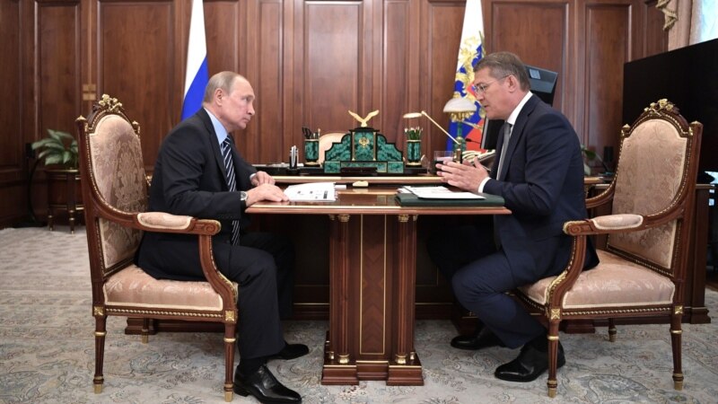 Путин Хәбиров белән очрашуда Башкортстанда демография, эшсезлек, инвестицияләр мәсьәләсен күтәрде